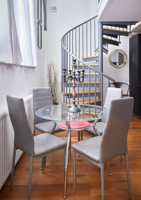 The Chapel Cottage By Ritual Stays Hemel Hempstead Esterno foto
